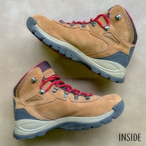 Columbia Hiking Boots 8 red laces